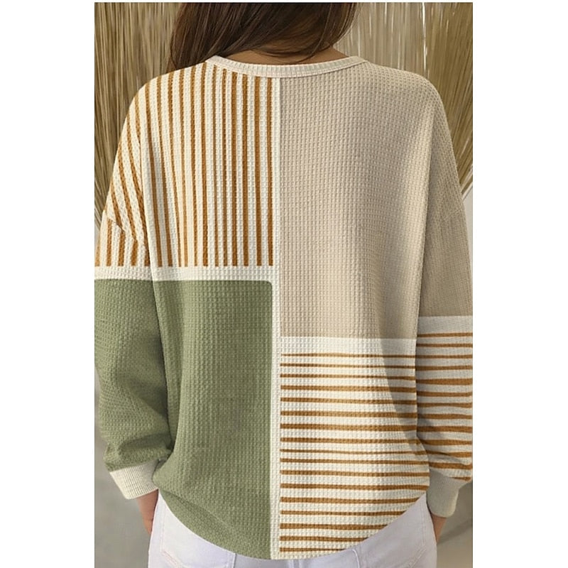 Women's Geometric Pattern Buttoned Shoulder Top