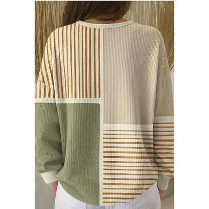 Women's Geometric Pattern Buttoned Shoulder Top