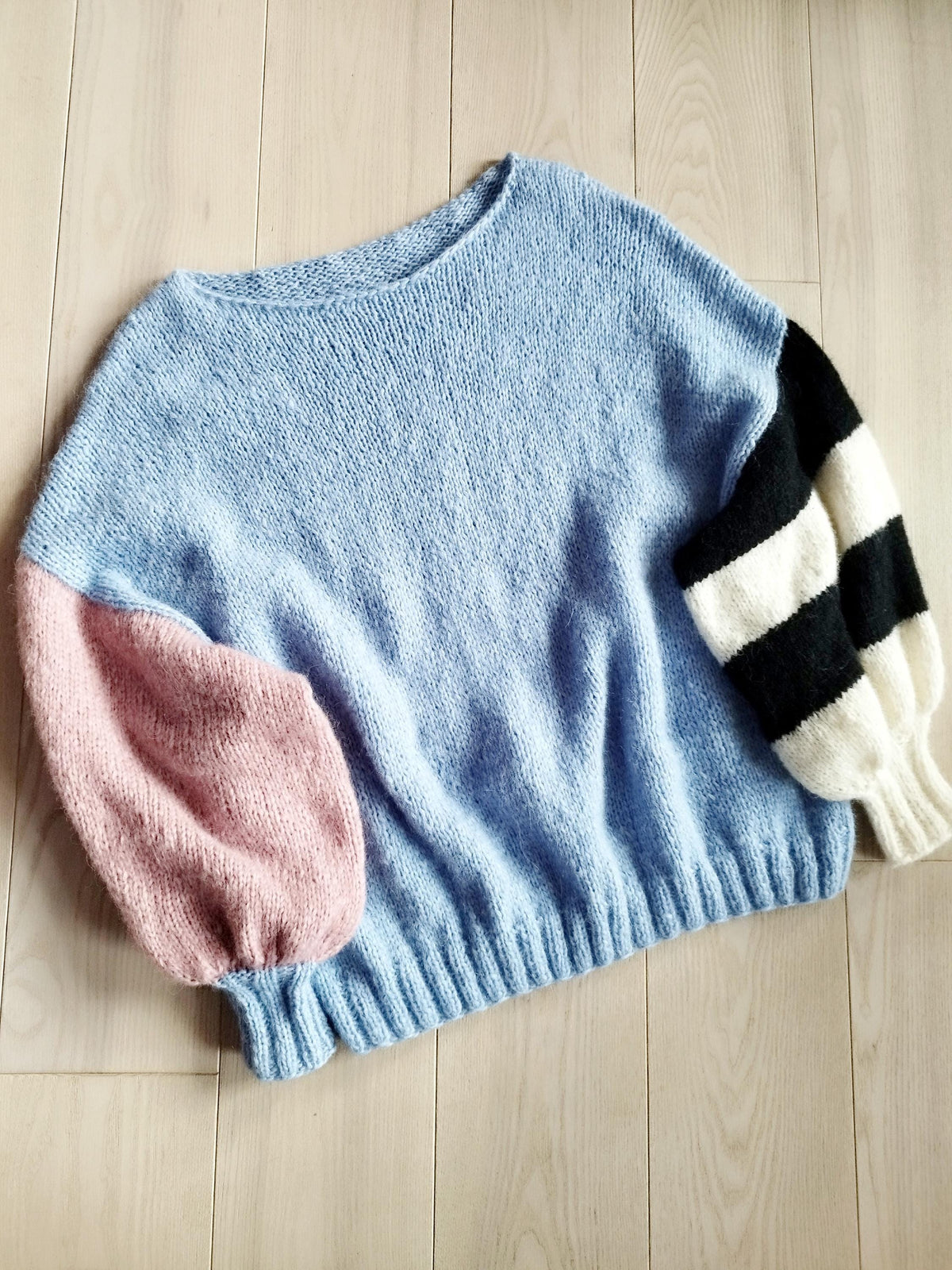 Women's Alpaca Blend Colour Block Sweater