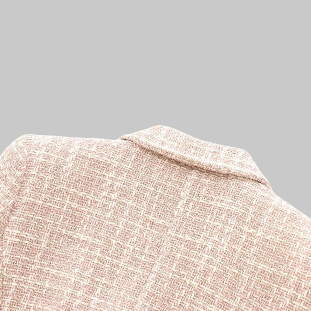 https://cdn.shopify.com/s/files/1/0957/7286/8982/files/Womens-Classic-Double-Breasted-Pink-Tweed-Blazer-7.jpg?v=1770236859