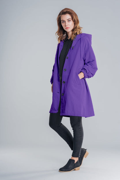 https://cdn.shopify.com/s/files/1/0957/7286/8982/files/Womens-Lightweight-Hooded-Coat-Casual-Longline-Button-Up-Jacket-19_ad600d22-6e3f-4477-a0d4-60eb3974d0c1.jpg?v=1770237649