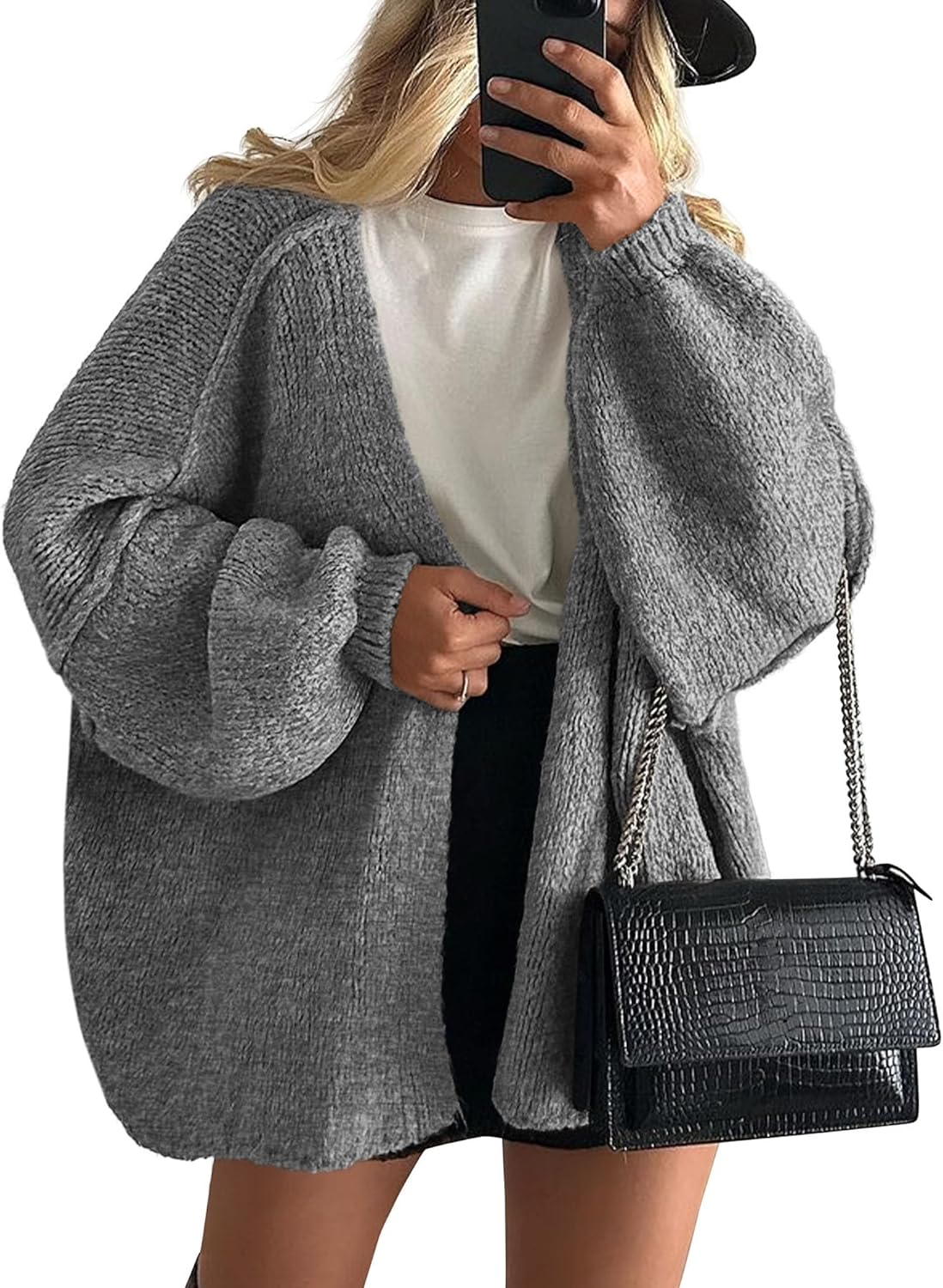 https://cdn.shopify.com/s/files/1/0957/7286/8982/files/Womens-Oversized-Cardigan-Relaxed-Everyday-Layer-5.jpg?v=1770237078