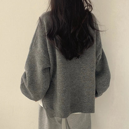 https://cdn.shopify.com/s/files/1/0957/7286/8982/files/Womens-Oversized-Sweater-Relaxed-Fit-with-Drop-Shoulders-2.jpg?v=1770237693