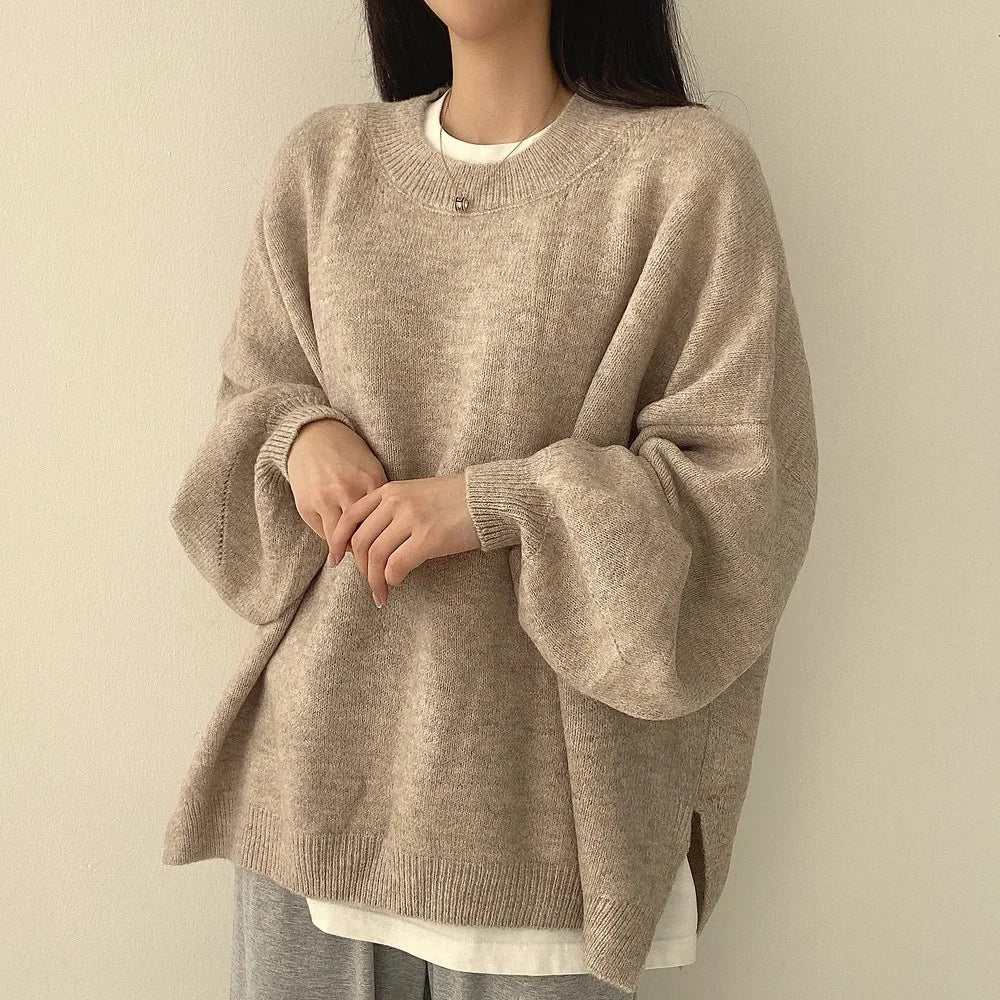 https://cdn.shopify.com/s/files/1/0957/7286/8982/files/Womens-Oversized-Sweater-Relaxed-Fit-with-Drop-Shoulders-3.jpg?v=1770237693