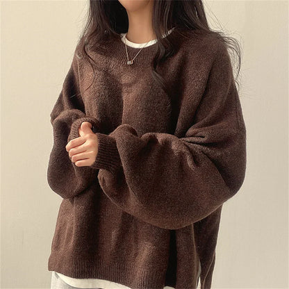 https://cdn.shopify.com/s/files/1/0957/7286/8982/files/Womens-Oversized-Sweater-Relaxed-Fit-with-Drop-Shoulders-4.webp?v=1770237692