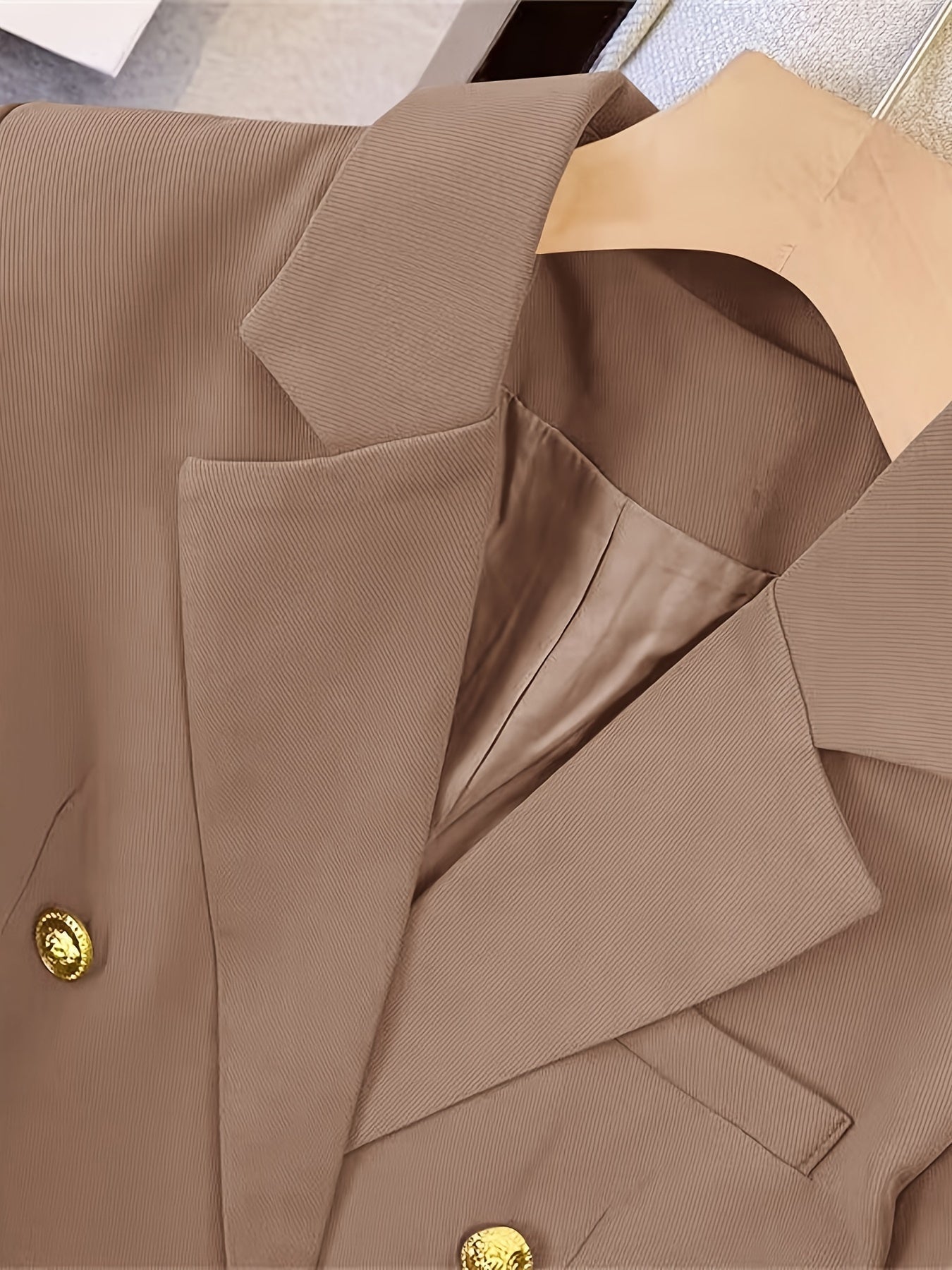 https://cdn.shopify.com/s/files/1/0957/7286/8982/files/Womens-Tailored-Double-Breasted-Blazer-All-Season-Formal-Wear-9.jpg?v=1770236858