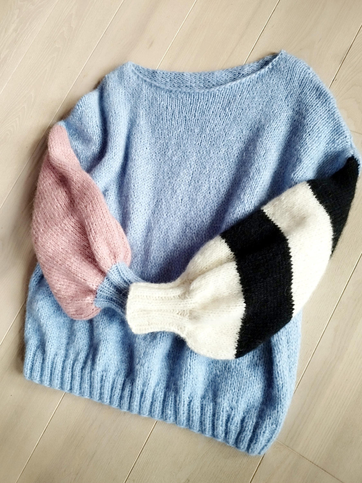 Women's Alpaca Blend Colour Block Sweater